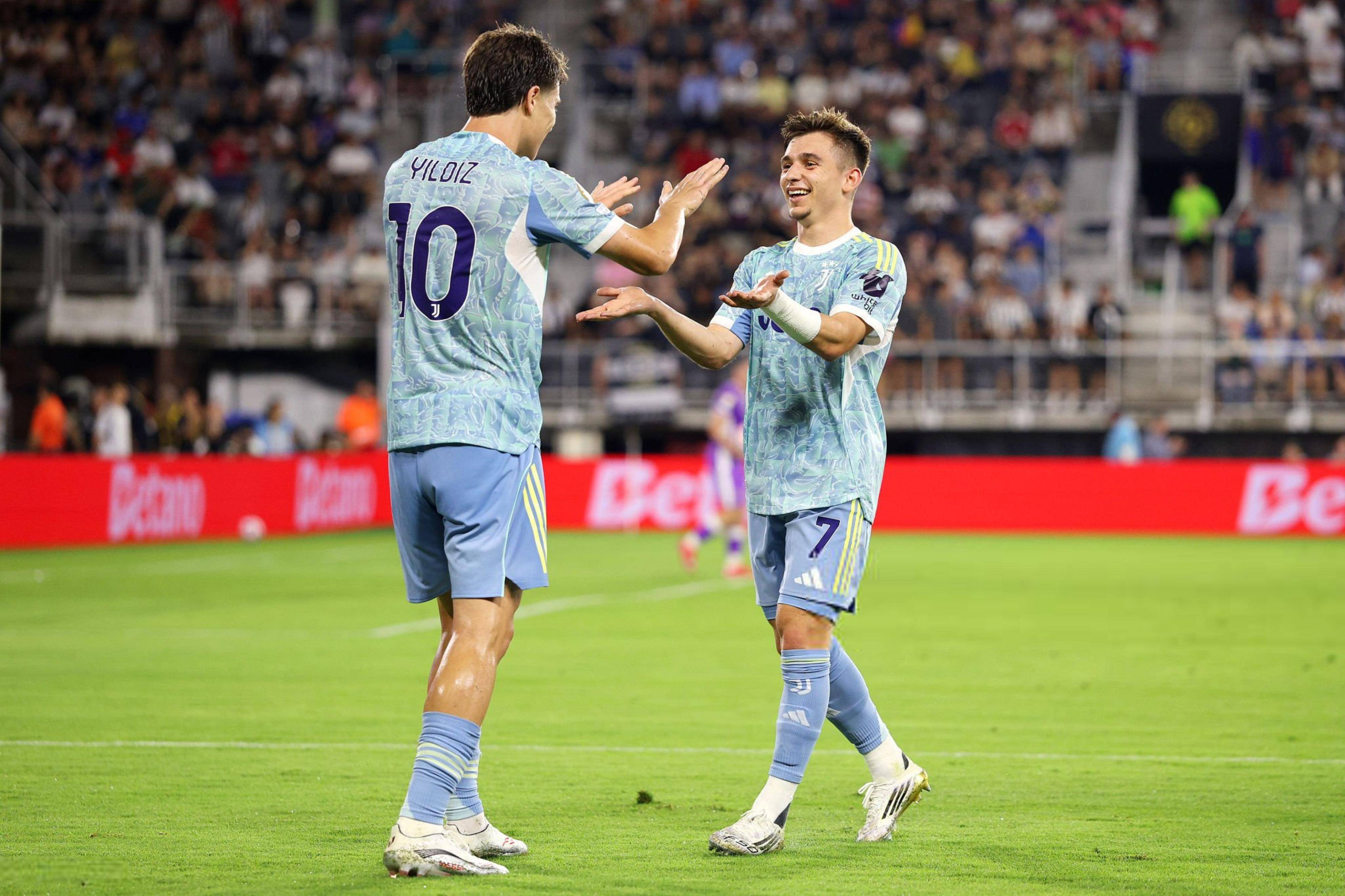 od体育网页版登录入口-包含强势登顶！一支球队在国际舞台上崭露头角的词条