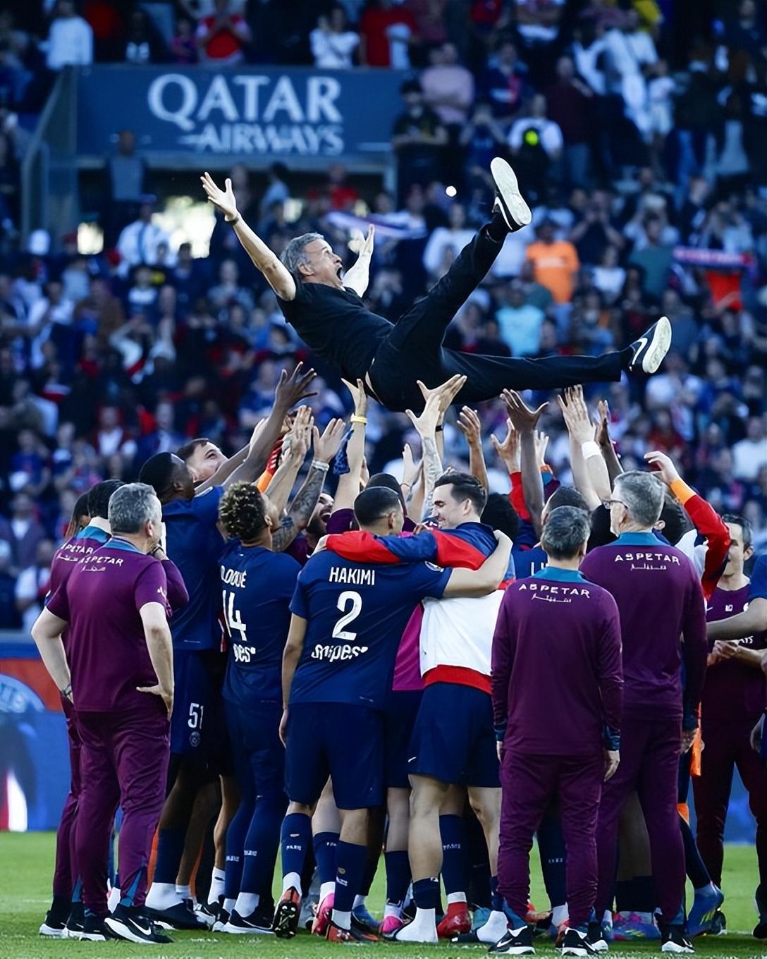 od体育官方登录入口-巴黎圣日耳曼球员展现团队精神，共克时艰